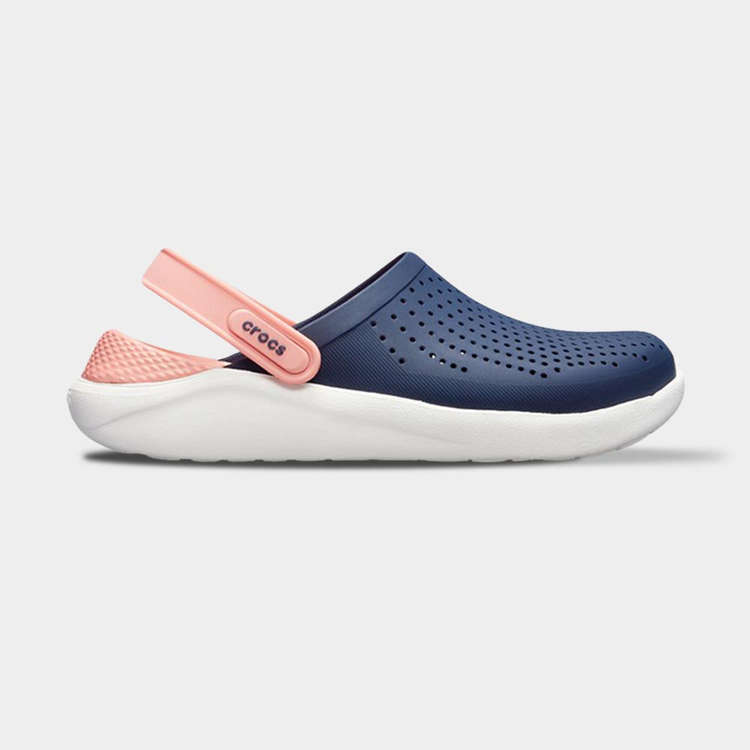 crocs_min_44_first.jpg